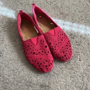 Pink slip ons